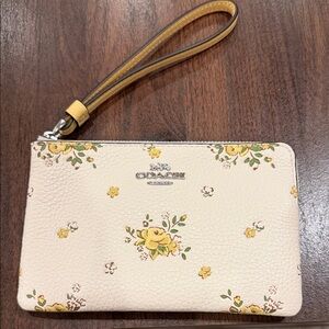 Coach Corner Zip Wristlet in Chalk/Yellow Floral